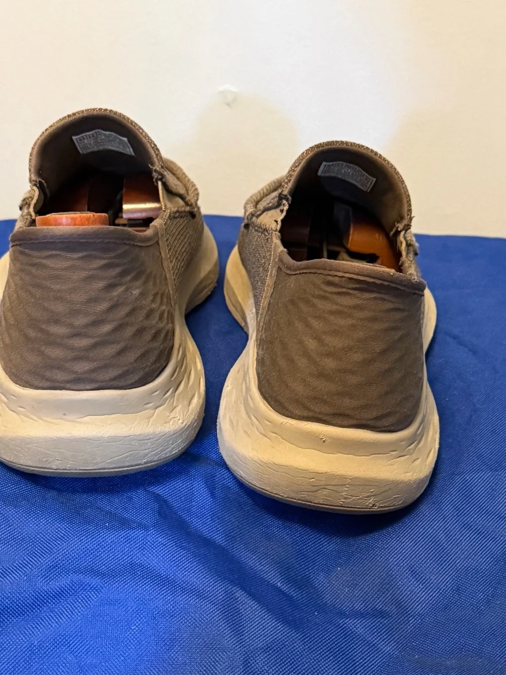 Skechers easy slip